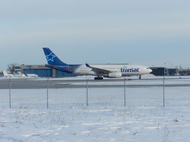 Airbus A330-200 (C-GTSZ)