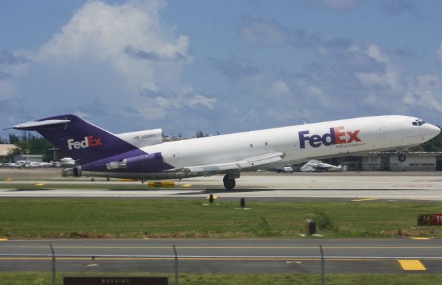 BOEING 727-200 —