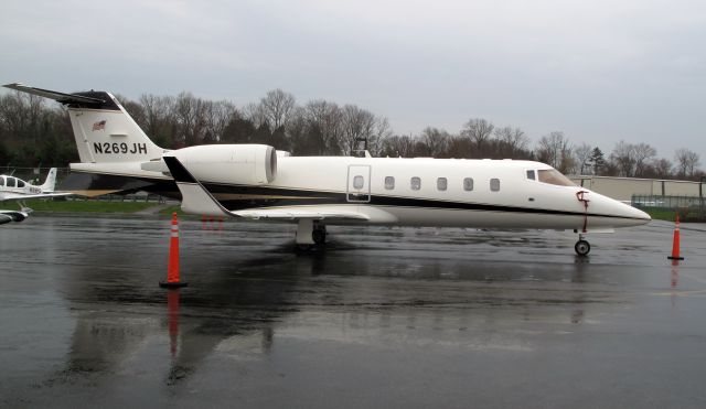 Learjet 60 (N269JH) - A great business aircraft!