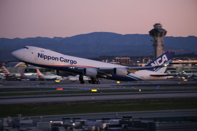 BOEING 747-8 (JA12KZ)