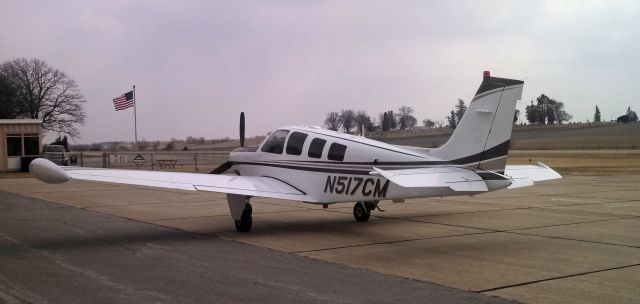 Beechcraft Bonanza (36) (N517CM)