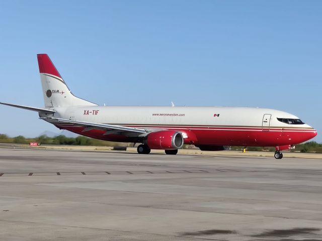 BOEING 737-400 (XA-TIF)