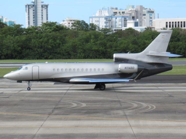 Dassault Falcon 7X (N114BD)