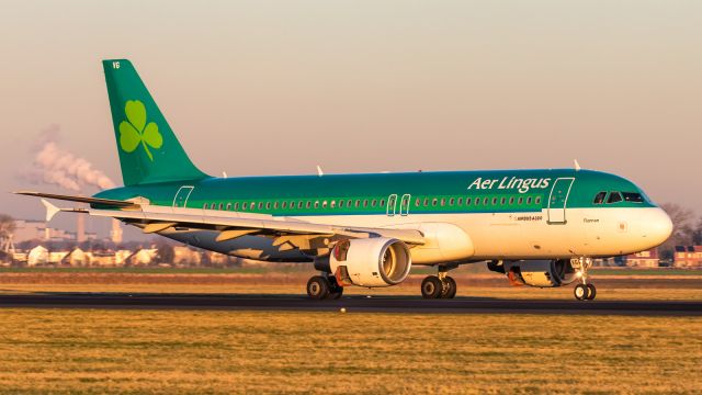 Airbus A320 (EI-DVG)