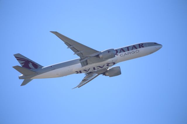 BOEING 777-200LR (A7-BFR)