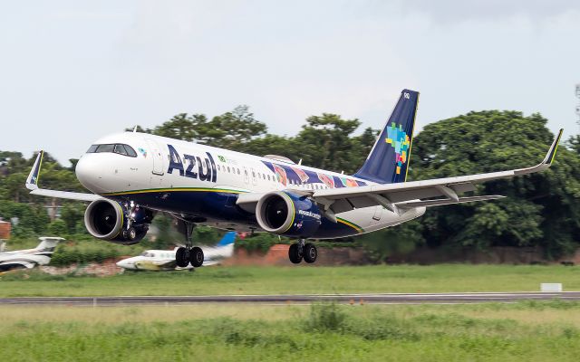 Airbus A320neo (PR-YRQ)