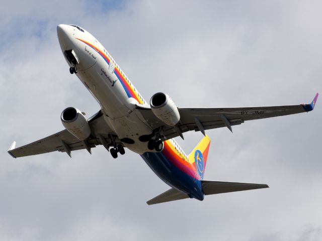 Boeing 737-800 (9Y-JMF)