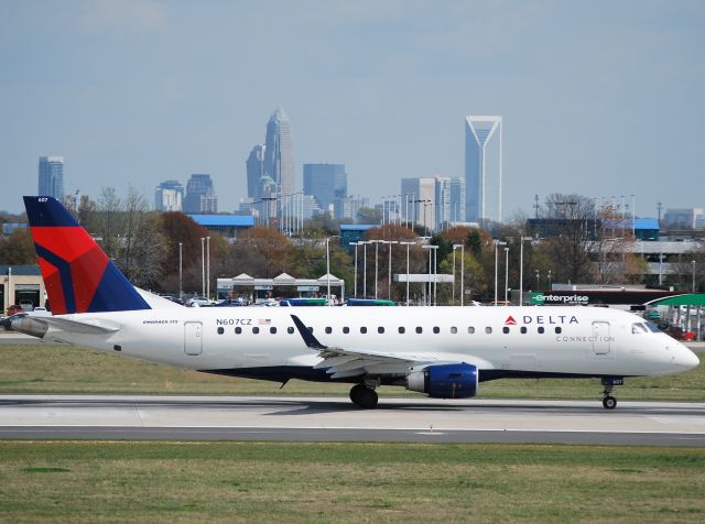 Embraer 170/175 (N607CZ) - Takeoff roll 18C - 3/15/12