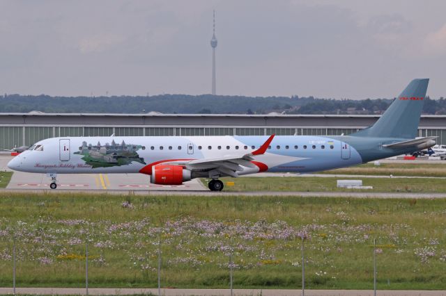 EMBRAER 195 (UR-WRF)