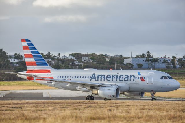 Airbus A319 (N713UW)