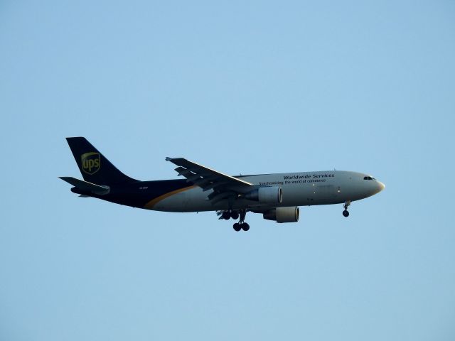 Airbus A300F4-600 (N145UP)