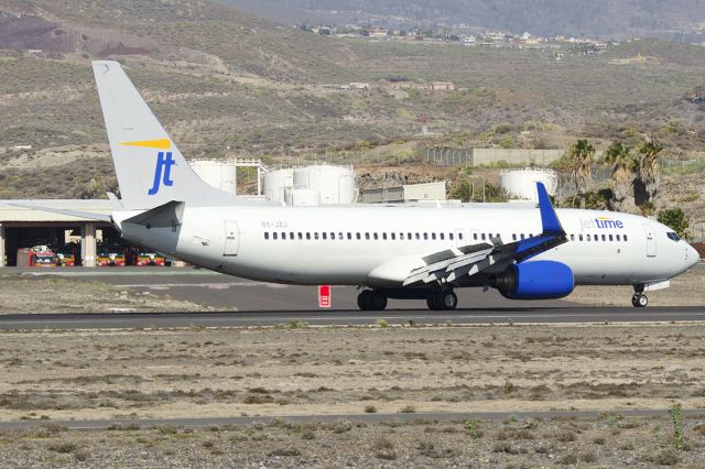 Boeing 737-700 (OY-JZJ)