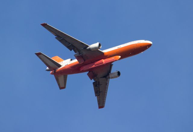 McDonnell Douglas DC-10 (N17085) - Tanker 911 circling the Canyon Fire