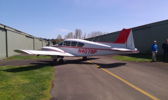 Piper Apache (N4079P)