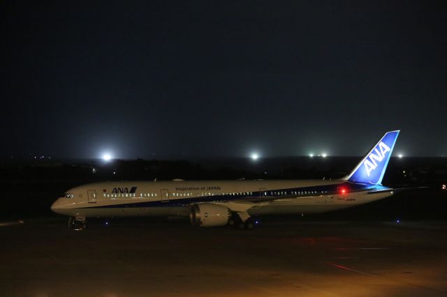 Boeing 787-9 Dreamliner (JA884A) - 28 September 2016:HKD-HND.