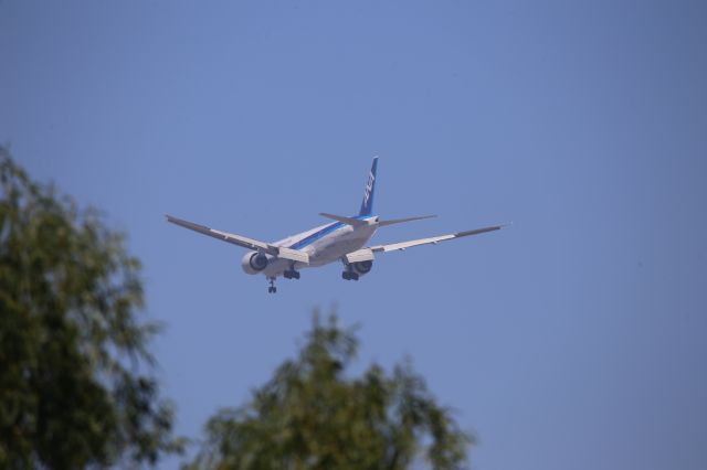 BOEING 777-300ER (JA797A)