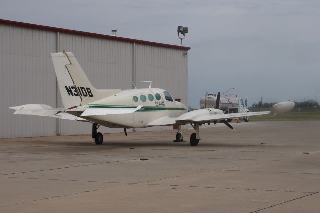 Cessna 401 (N31DB)