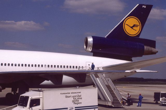 McDonnell Douglas DC-10 (D-ADFO) - June 1990 at Düsseldorf