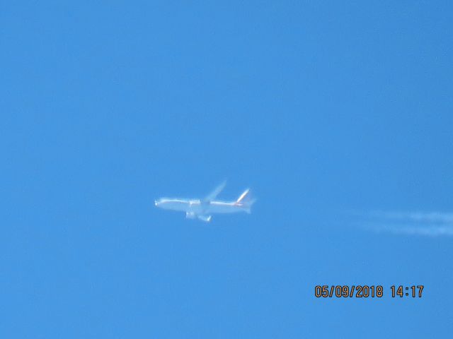 Boeing 737-800 (N904NN)