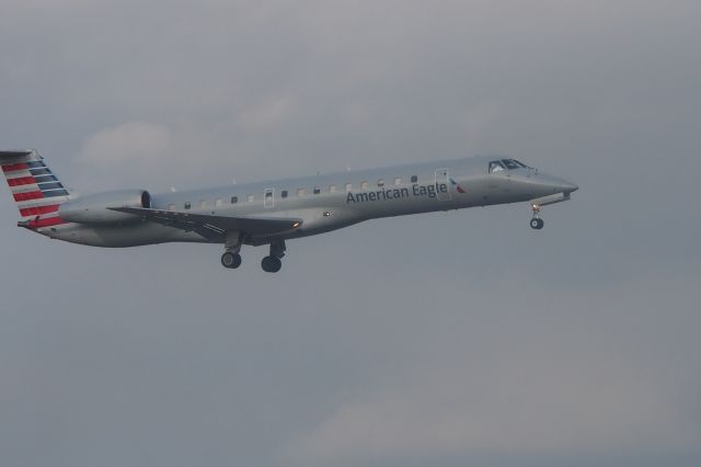 Embraer ERJ-145 (N650AE)