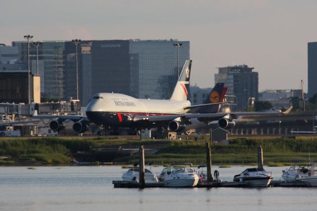 Boeing 747-400 (G-BMLY)