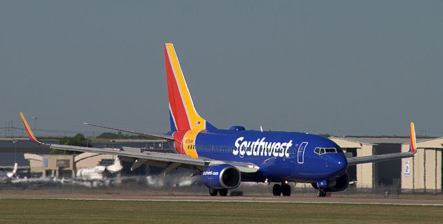 Boeing 737-700 (N791SW)