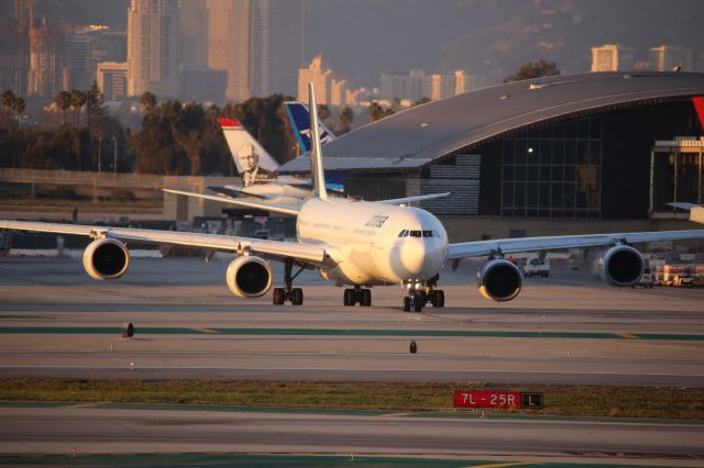 Airbus A340-600 (D-AIHI)