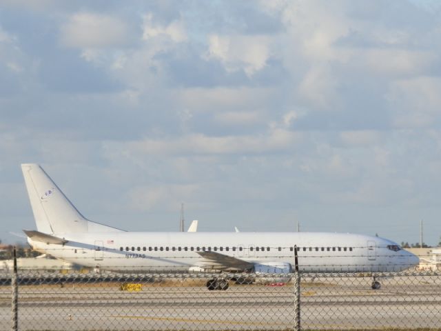 BOEING 737-300 (N773AS)