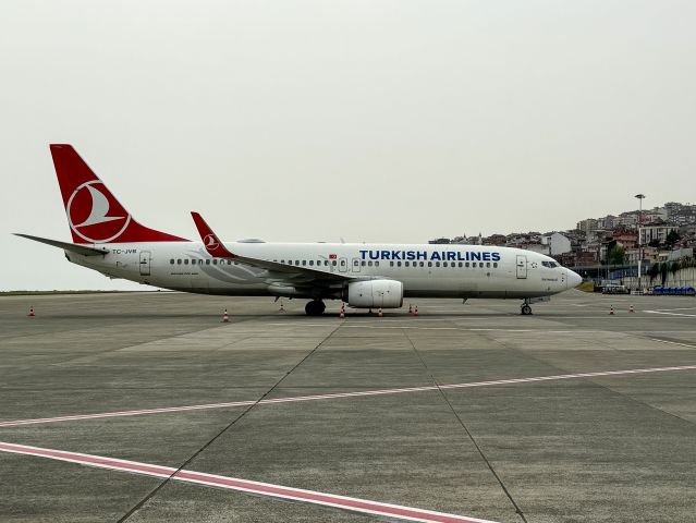 Boeing 737-800 (TC-JVB) - Trabzon, Turkey. 23-APR-24.