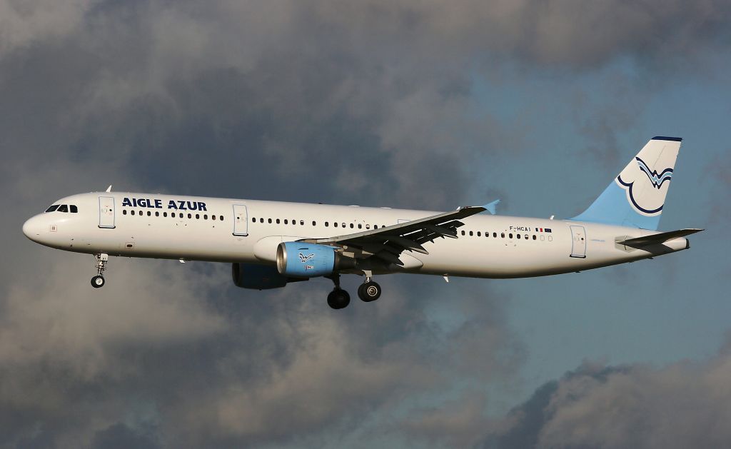 Airbus A321 (F-HCAI) - An Aigle Azur operated Airbus A321-211 on final approach to Paris Orly Airport (LFPO - ORY)