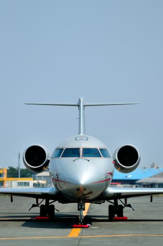 Canadair Regional Jet CRJ-200 (B-3370)