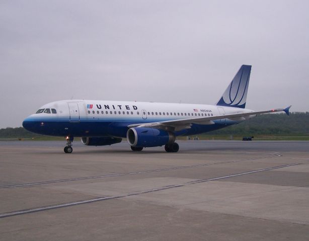 Airbus A319 (N804UA)