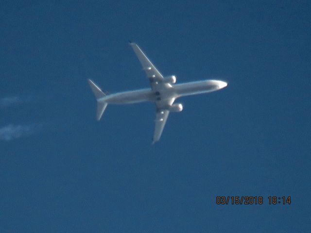 Boeing 737-900 (N61881)