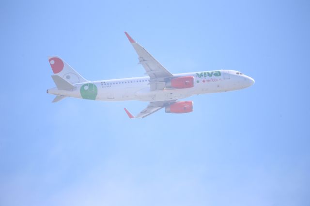 Airbus A320 (XA-VAP)
