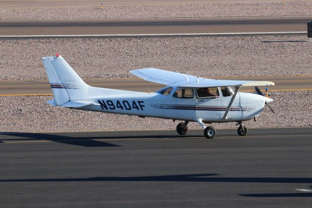 Cessna Skyhawk (N9404F)