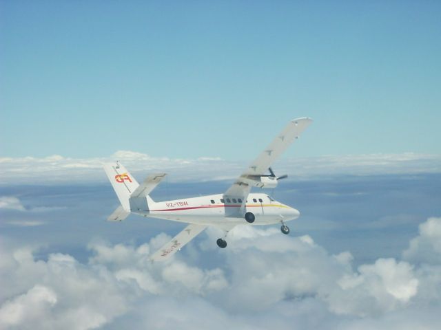 De Havilland Canada Twin Otter (PZ-TBW)