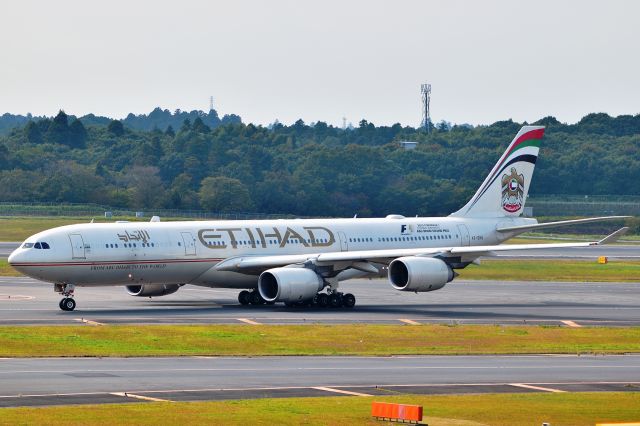 Airbus A340-500 (A6-EHD)