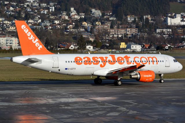 Airbus A320 (G-EZTX)