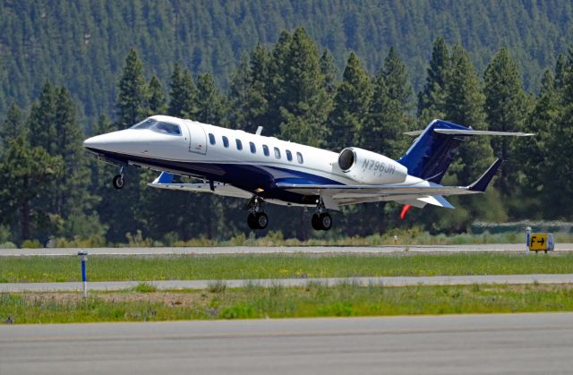 N796JH — - Lear 45 departs RWY29 at Truckee-Tahoe Airport.