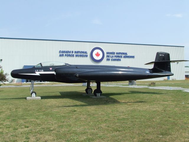 SDR10074 — - Avro cf-100 at museum trenton