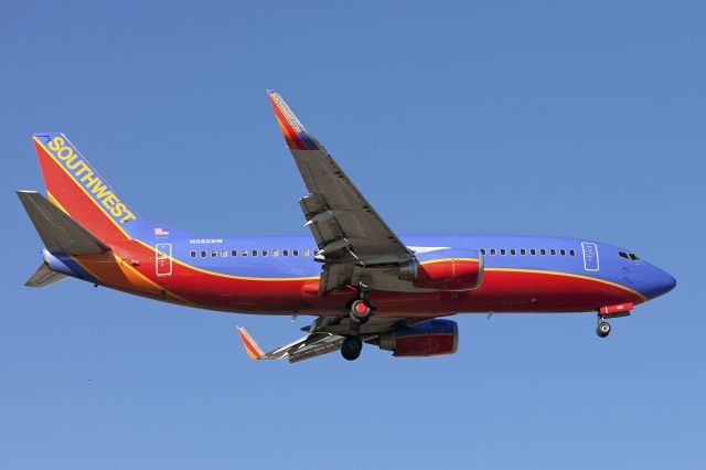 BOEING 737-300 (N392SW) - PBI Jan 20 2012