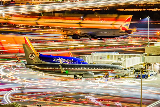 Boeing 737-800 (N905NN) - The American Airlines Astrojet 737-800 parked at PHX on 4/17/23. 42 minutes of 10 second exposures taken with a Canon R7 and Rokinon 135mm f/2 manual focus lens. One of my most complicated and time consuming projects of this sort yet, and I'm really proud of the results!