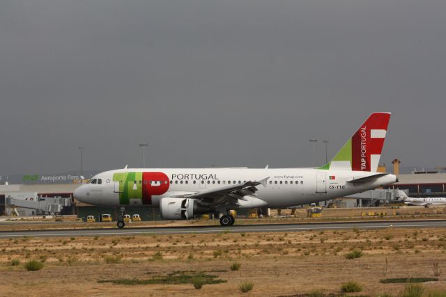 Airbus A319 (CS-TTO)