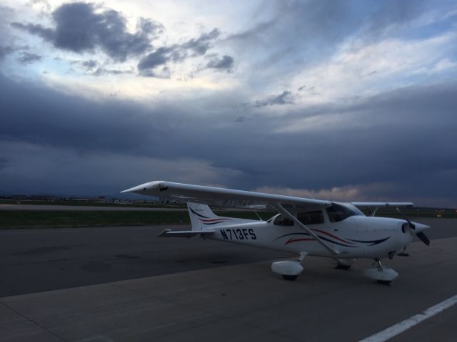 Cessna Skyhawk (N713FS)