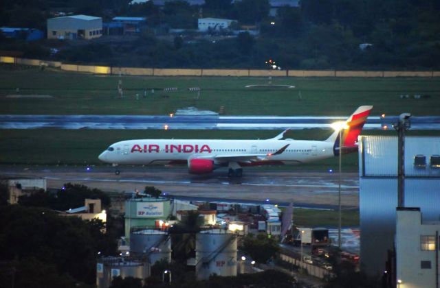 VT-JRH — - An Air India A359 taxiing to (MAA/VOMM) Chennai Airport's RWY 07 for takeoff for a flight to Mumbai Airport(BOM/VABB).