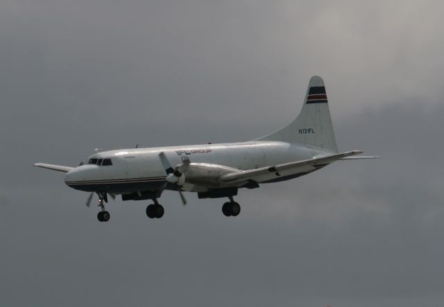 CONVAIR CV-340 Convairliner (N131FL)