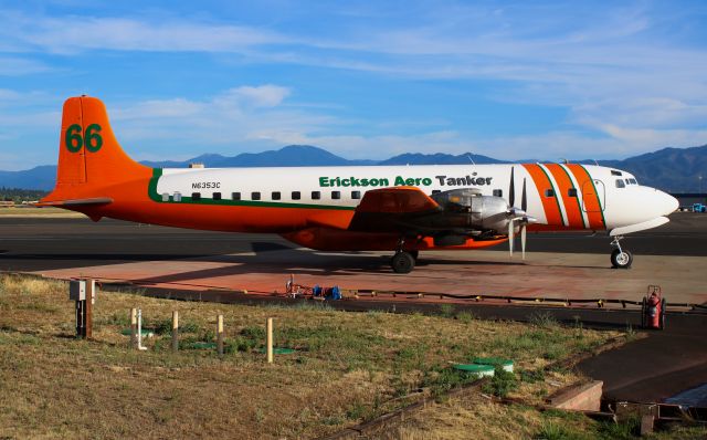 Douglas DC-7 (N6353C)