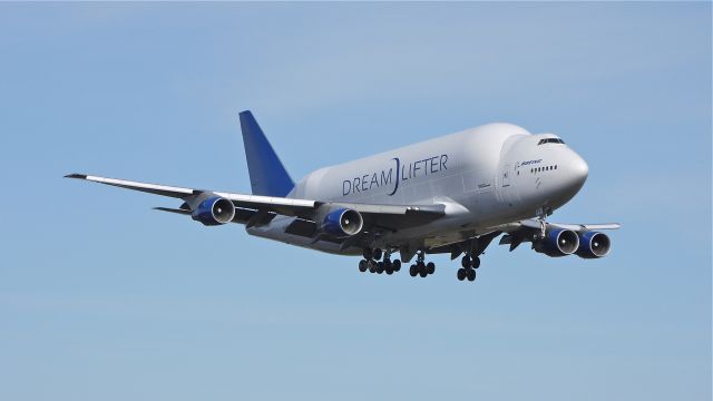 Boeing 747-400 (N718BA) - GTI4252 from KPDX on final approach to runway 16R on 2/10/13. (LN:932 c/n 27042).