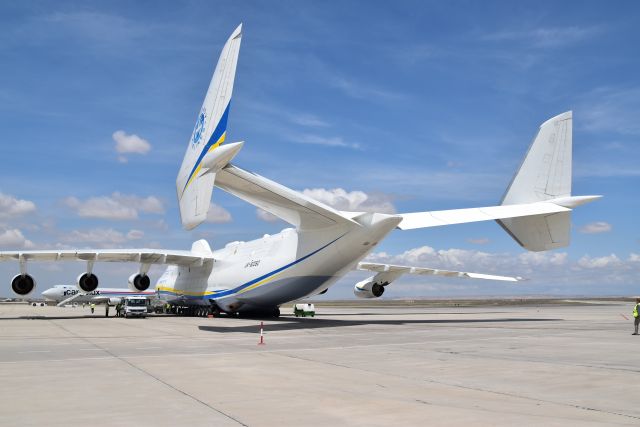 Antonov Antheus (UR-82060)