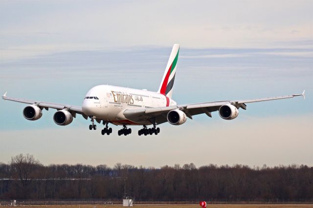 Airbus A380-800 (A6-EUL)